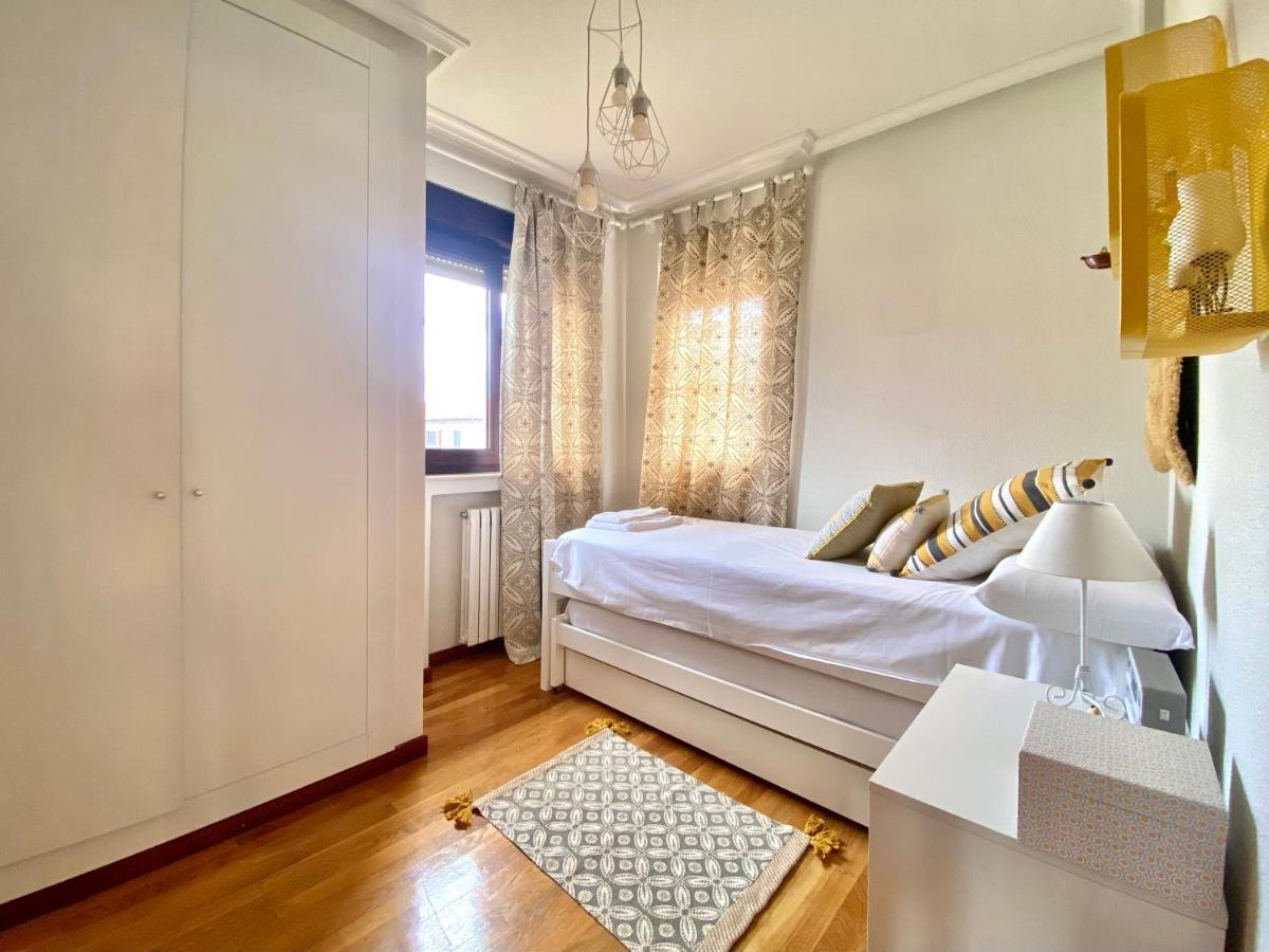 הוילה Housing Leon Casa Con Jardin מראה חיצוני תמונה